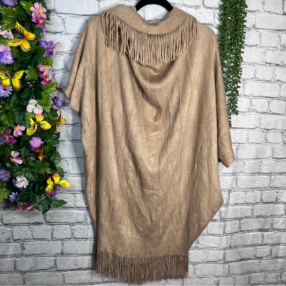 .!💙2/$40💙Layers By Lizden Fringe Oversize Tasseled Shawl/Cardigan One Size - Picture 12 of 16